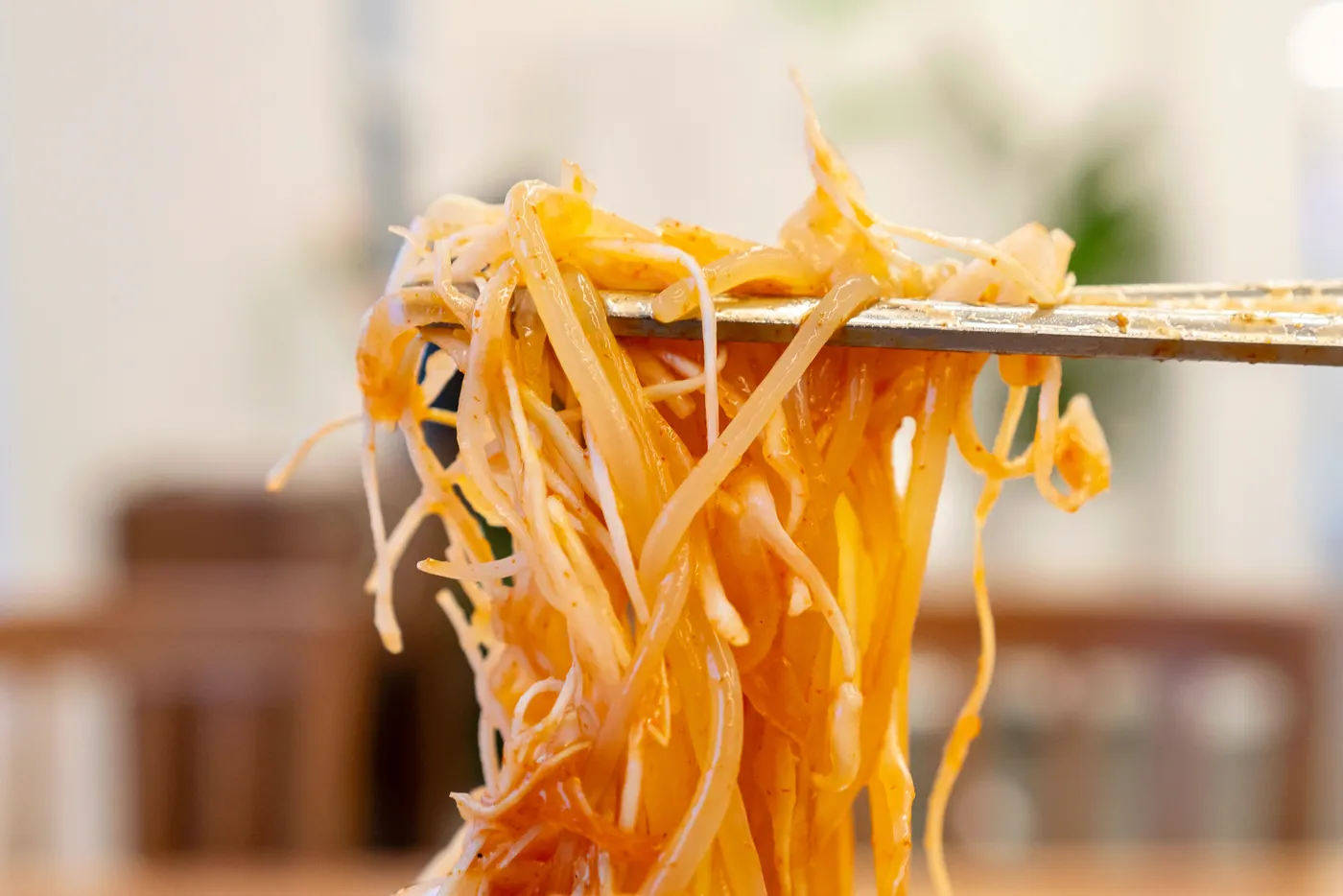 jjolmyeon與高麗菜混在一起的樣子